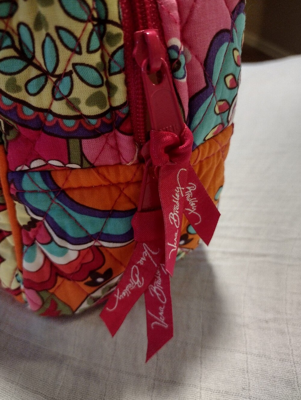 Vera Bradley travel toiletry Makeup bag - Picture 3 of 7